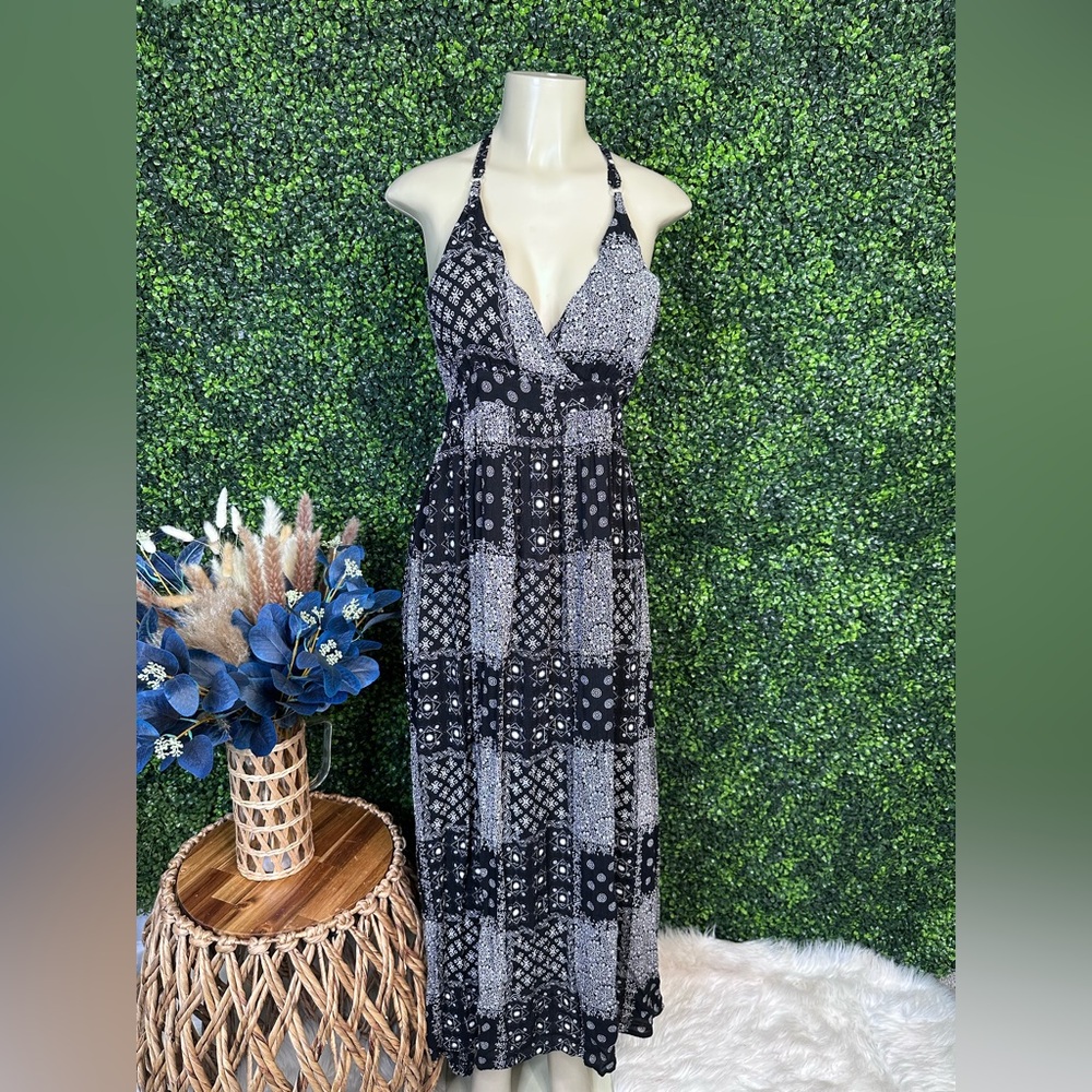 Nwt RAGA Black and White deep racer back Maxi Sundress nwt